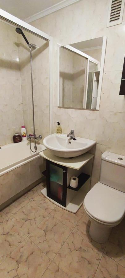 Nala House, Acogedor,Bien Comunicado,Aparcamiento Gratis En La Calle Bilbao Kültér fotó